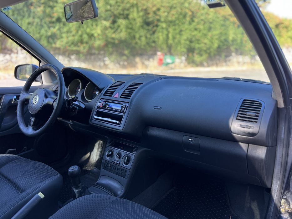 Vw Polo 1.0MPI A/C - 2001