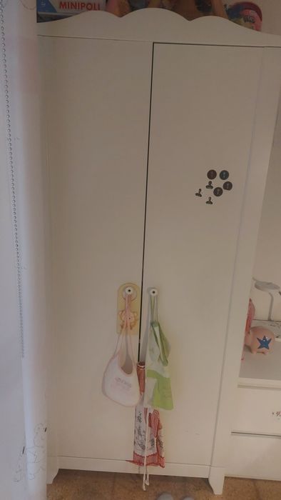 Roupeiro de criança