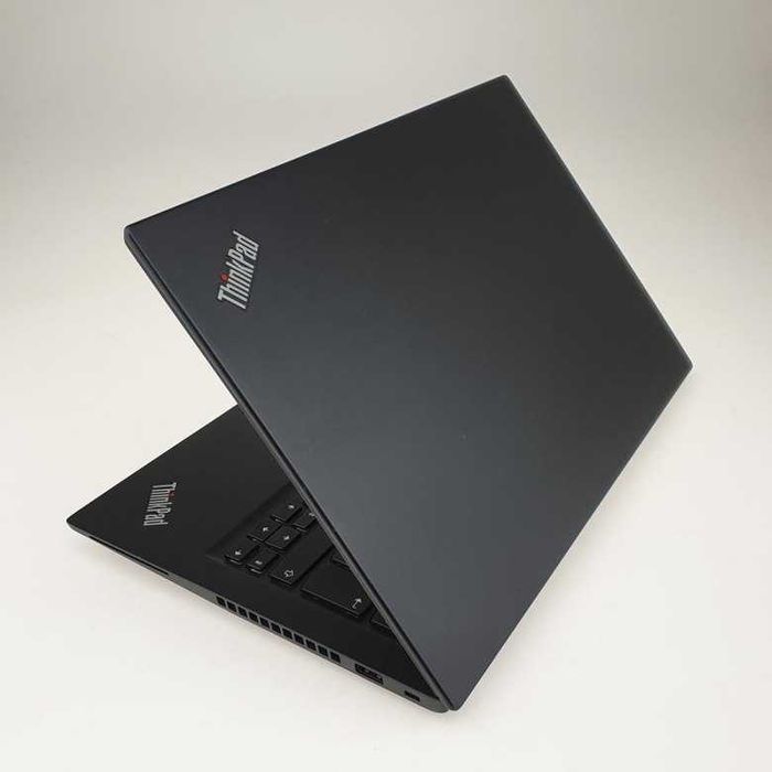 Laptop Lenovo T490s i7/ 16/ SSD 512+320/ 14,1" MAT FHD IPS/ W11/ dowóz gratis