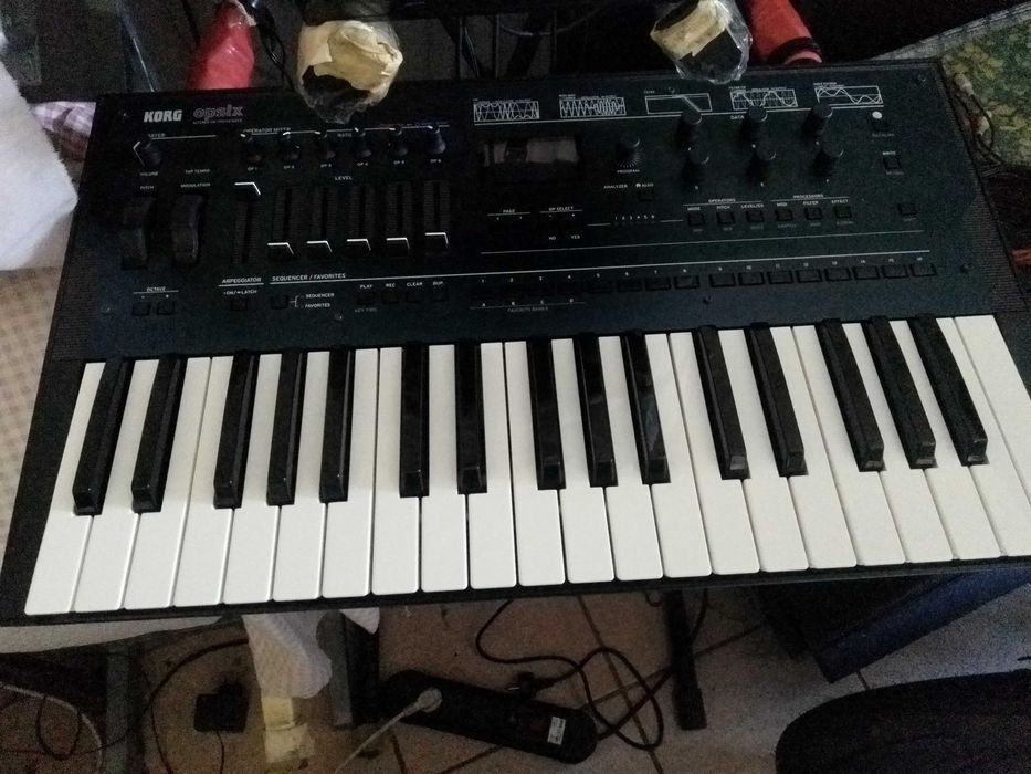 Super bargain Korg Opsix keyboard, like new64750629756291121
