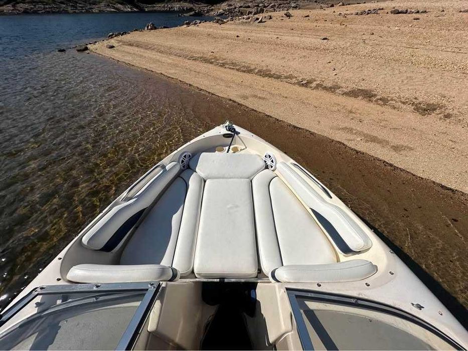 Barco lancha Rinker 192 Captiva 6MTS 2004 4.3 MERCRUISER 200CV