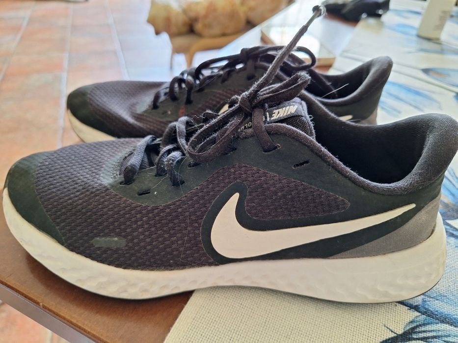 Adidasy vuty sportowe  firmy Nike r.38.5
