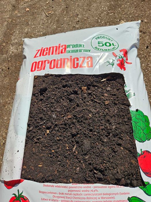 Kora Sosnowa Sortowana Ziemia Torf Podłoża