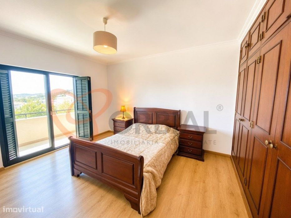 Moradia Geminada com 2 quartos para venda em Albufeira