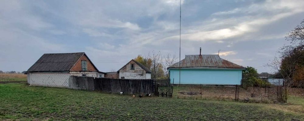 Продам будинок в селі Сухинівка Полтавської обл