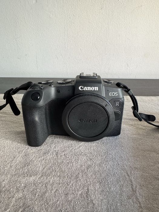 Canon EOS RP + Objetiva RF 24-105mm — Como Nova