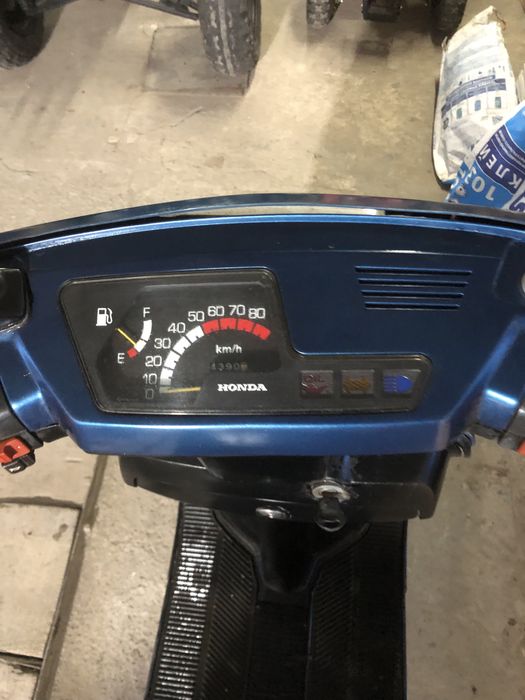 Хонда леад ретро