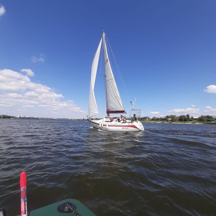 Яхта Colvic UFO 27