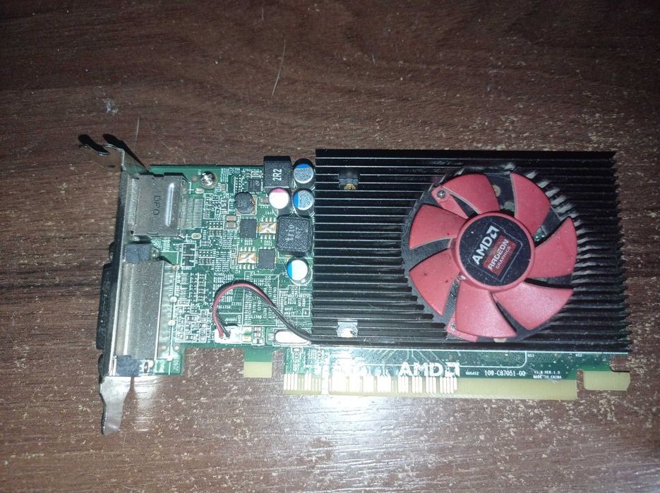 Radeon R5 340X  на ddr3 ,