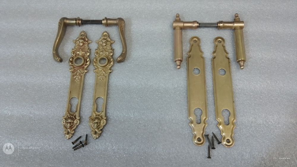 Okucia do drzwi mosiężne