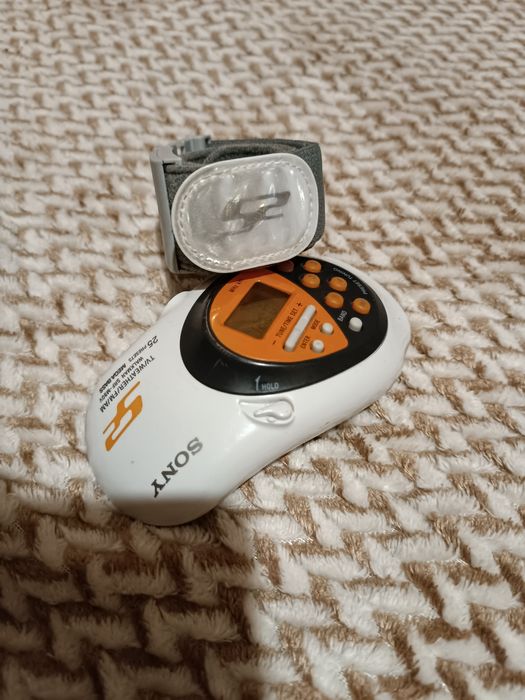 Портативные am / fm радио Sony Walkman SRF-M80V