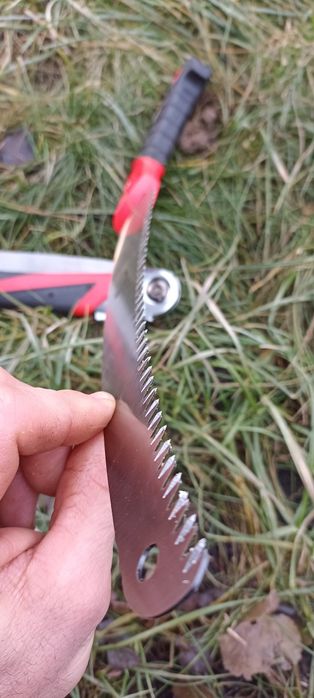 Пила садова з чехлом з кобурою   сталь Японія  Sk5 сталь 300 мм 210 мм