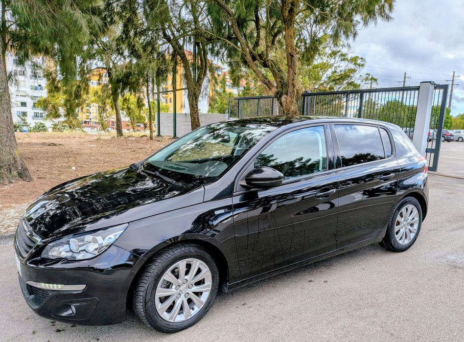 Peugeot 308 1.2 PureTech Active Business foto 2