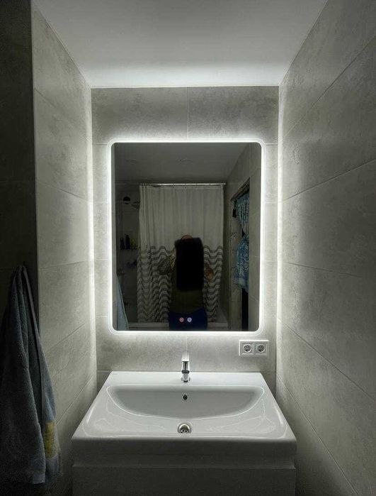 БЕЗКОШТОВНА ДОСТАВКА! Дзеркало з підсвіткою під заказ в спальню ванну