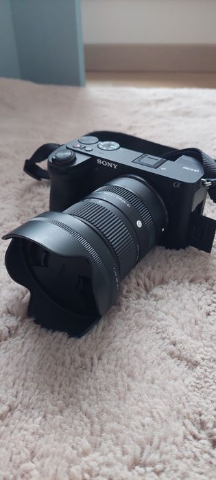 SONY A6700 + Sigma 18-50 2.8 karta, filtr, baterie, pokrowiec