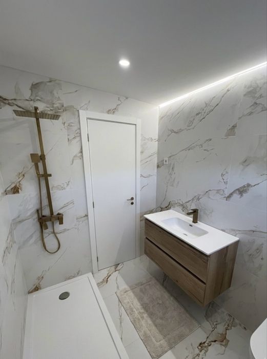 Apartamento t2 remodelado c/sotão