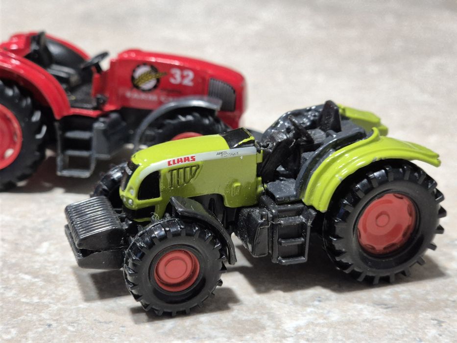 Resorak Traktor ciągnik CLASS ares 697atz 2szt tanio kolekcja model