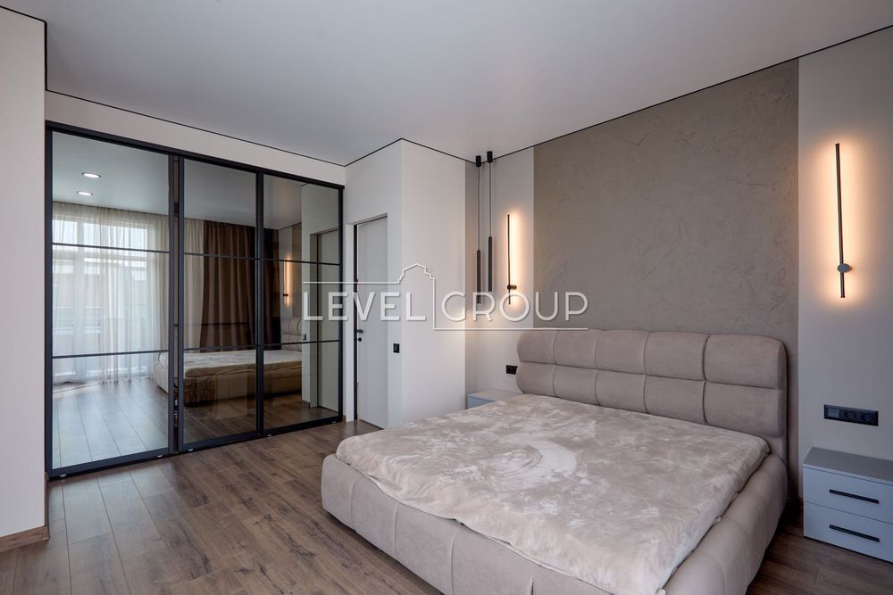 Продаж сучасного котеджу 150 м2 з ремонтом КМ Osocor House, Дарницький район, Славутич, Київ