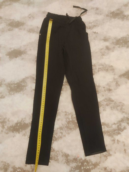 Брюки шкільні 134р чорні