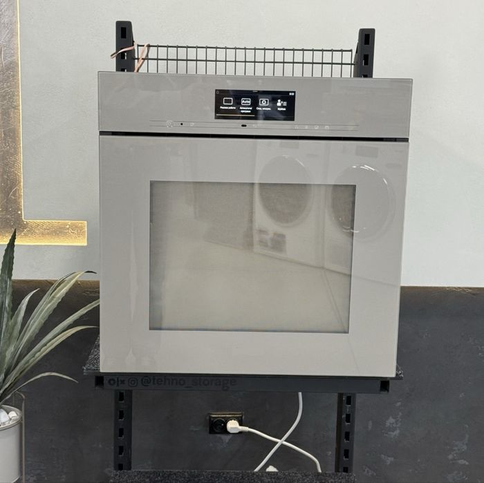 Сама топова модель духовки з пароваркою DGC 7860 HCXPRo