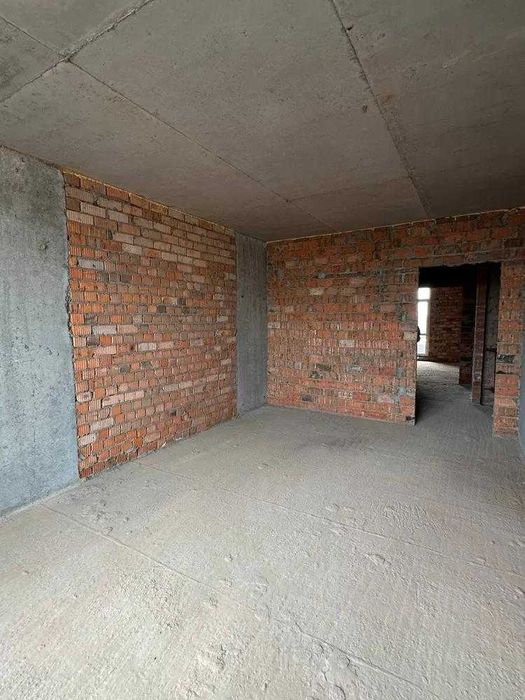 Продаж 2-кімнатної квартири 72 м² у ЖК «Галицький».