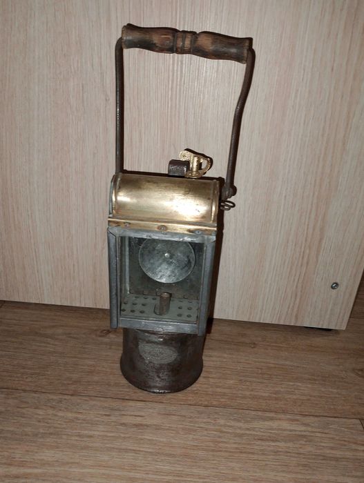 Stara lampa górnicza karbidowa-typ 872a