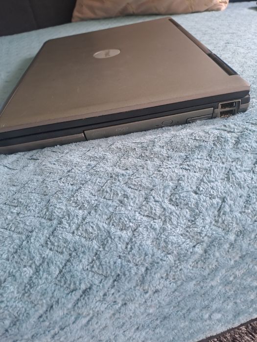 Laptopy asus i dell