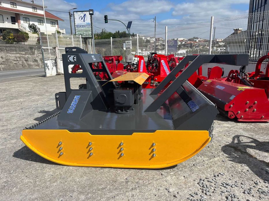 Capinadeira/Corta-mato florestal PROFISSIONAL dupla 2,40R NOVO