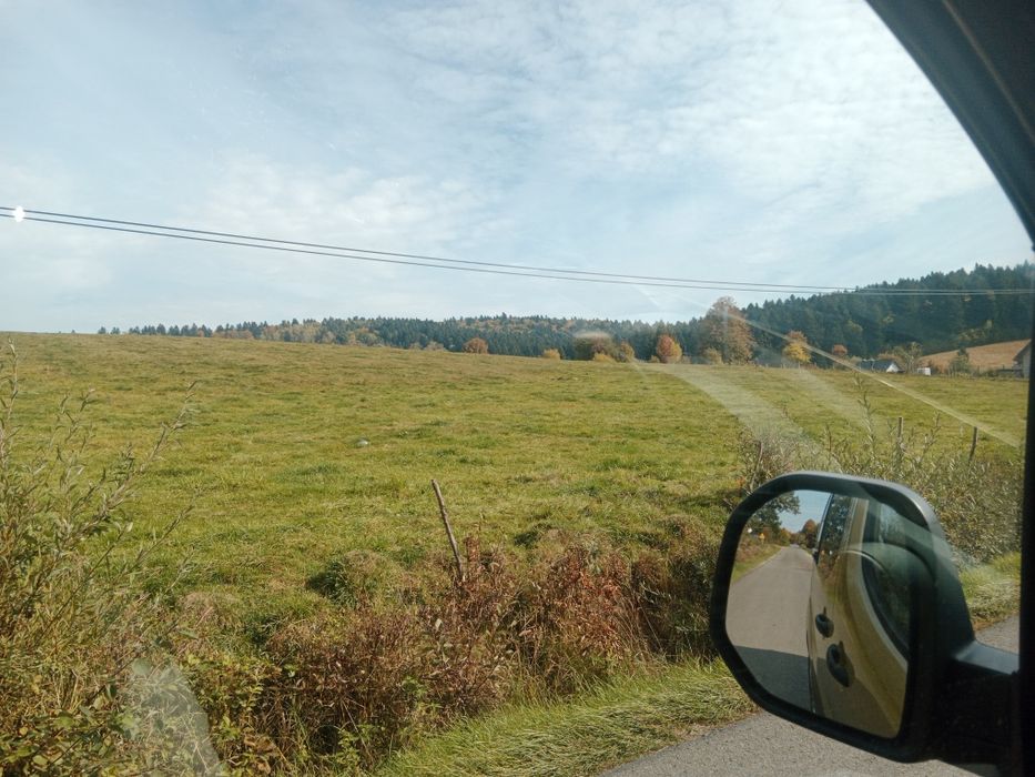 Działka 15ar z MPZP w Bieszczadach w Łodynie koło Ustrzyk Dolnych przy drodze asfaltowej powiatowej - Widok 3