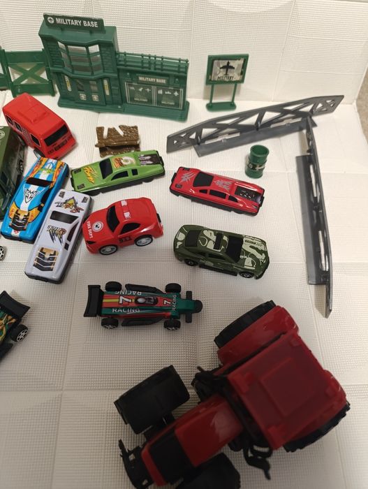 Лот іграшок для хлопчик