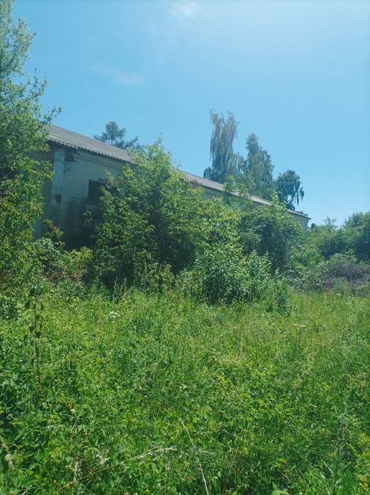 Продається виробнича база (цеху)