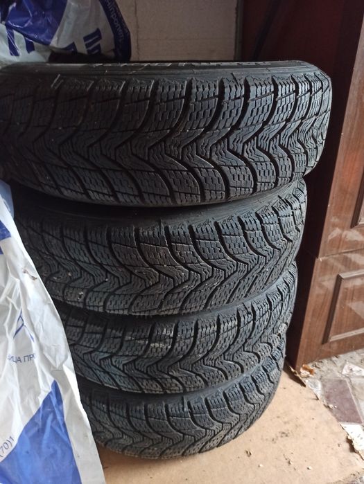 Резина на оригинальных дисках