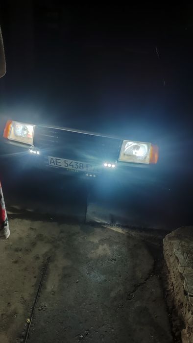 Продам срочно машину