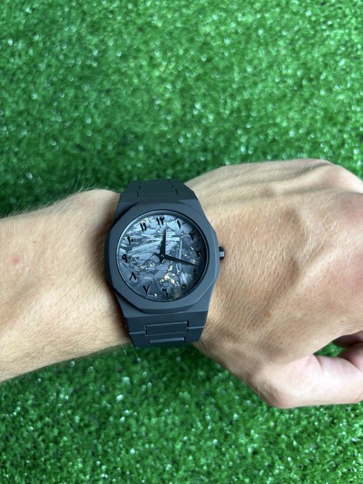 Стильний чоловічий годинник в стилі total black