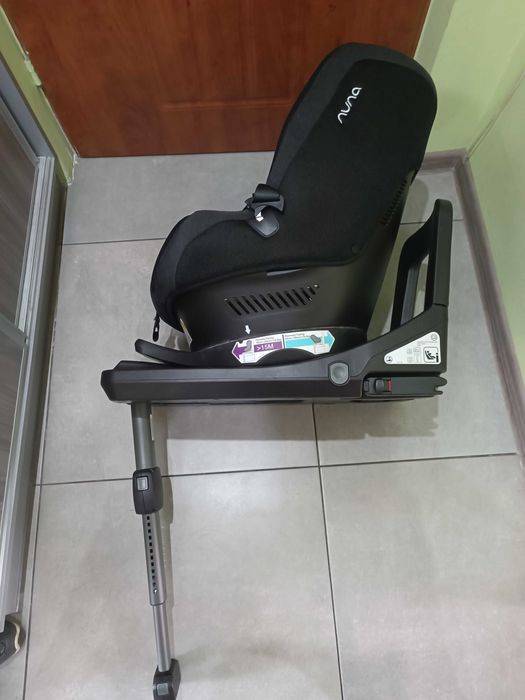 Fotelik obrotowy do auta nuna rebl plus