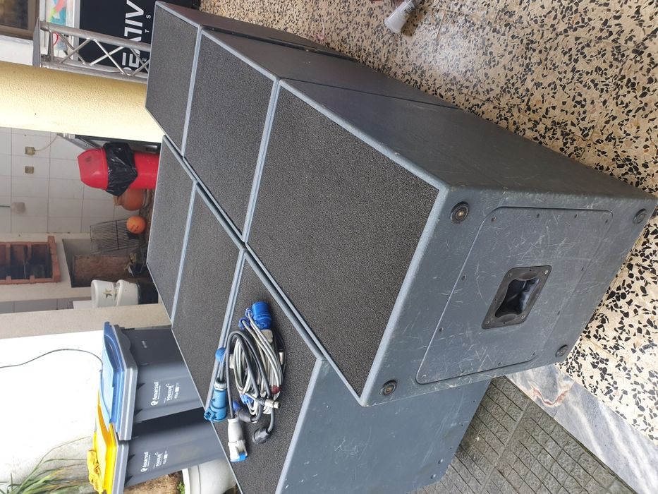 Aluguer som HK PROJECTOR (entre outros serviços)