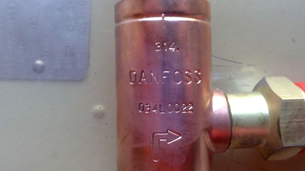 DANFOSS  Реле давления кипения   КVP-15