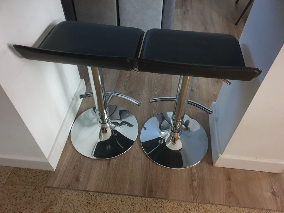 Banco de balcão com elevação