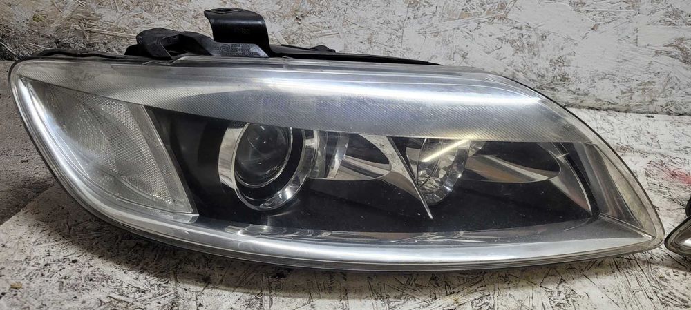 Q7 4L Lampy Bixenon UK