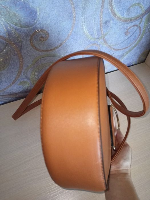 Стильна кругла сумочка