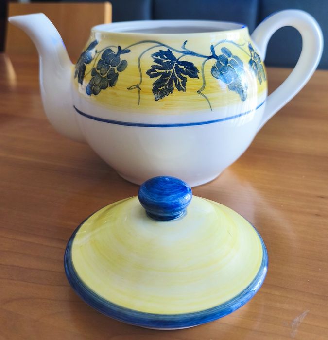 Bule em porcelana para chá