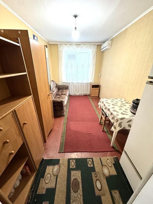 Кімната в гуртожитку  з меблями та технікою/Молодіжна/Леваневського