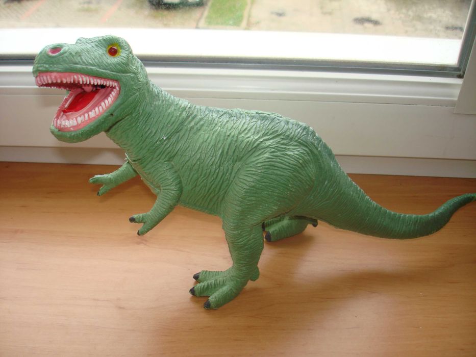 dinozaur ryczący