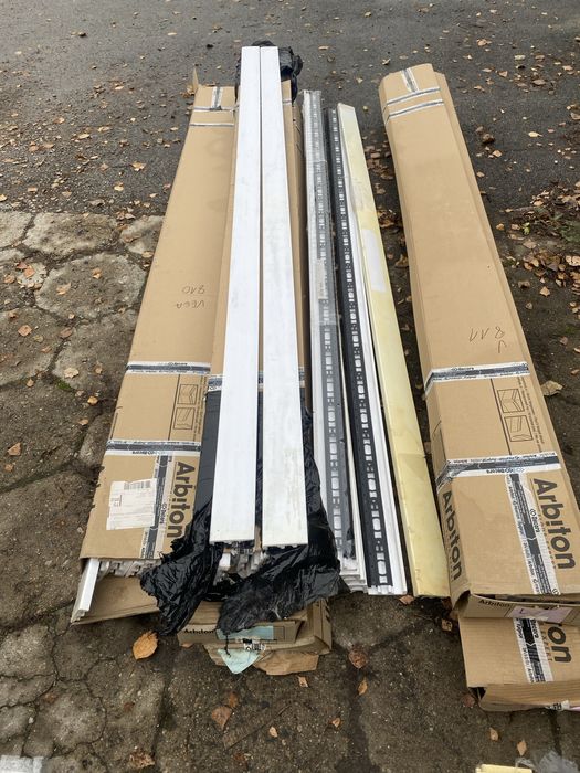 Listwy przypodłogowe z wyprzedaży Arbiton Vega różne modele