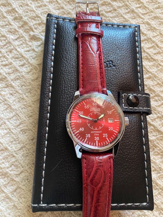 relógio liv morris vermelho
