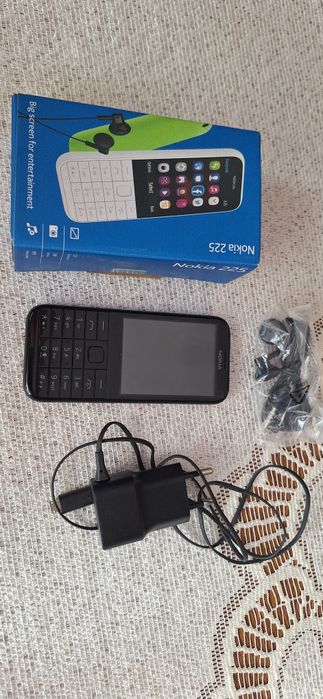 Nokia 225 telefon komórkowy