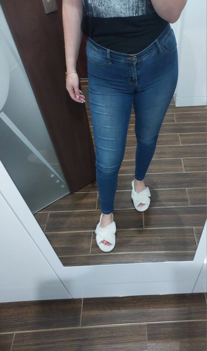 Jeansy granatowe house