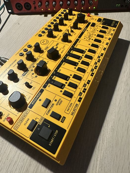 Behringer td3 mo