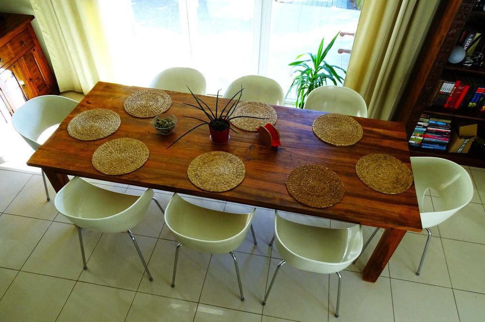 Stół kolonialny / indyjski + 8 krzeseł w bdb. stanie