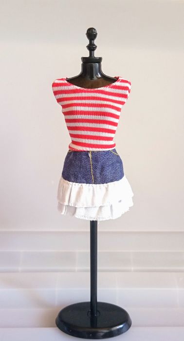 Barbie roupas antigas.